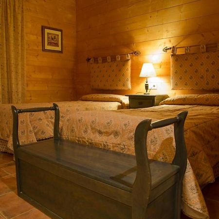 Aras Rural Guest House Aras De Los Olmos Exterior photo